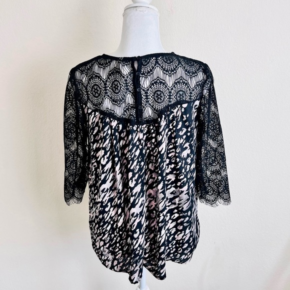 Black Lattice Lace & Pink Leopard Print Watercolor Blouse - Picture 2 of 14